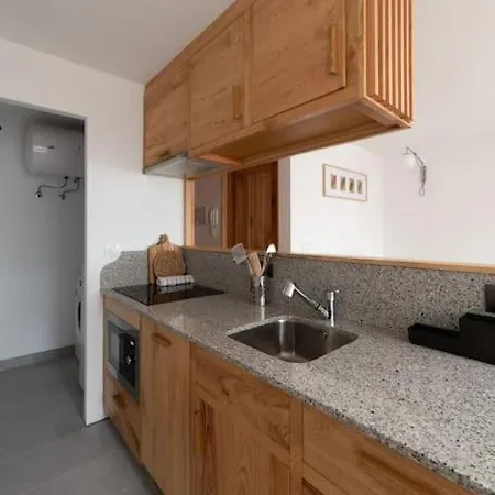 Lejlighed Ferreiros - Wood Design