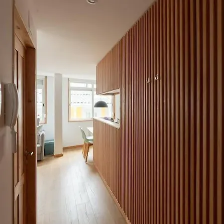 Lejlighed Ferreiros - Wood Design *